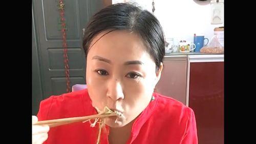 娱乐吃瓜酱网络好朋友,揭秘那些跨越时间的深厚情谊