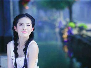 娱乐吃瓜刘亦菲,娱乐圈的“神仙姐姐”，美貌与才华并存，人生故事引人瞩目