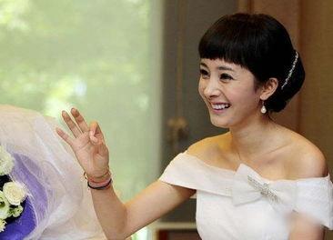独舌娱乐谢娜吃瓜,娱乐圈的“吃瓜达人”，揭秘明星幕后故事
