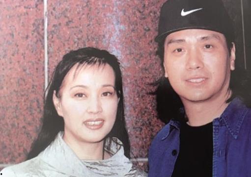 吃瓜娱乐封面怎么做的视频,短视频封面设计攻略