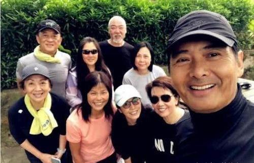 娱乐圈吃瓜真实故事小说,揭秘那些不为人知的真实瓜事